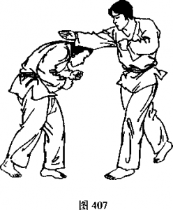 敌右侧击拳攻我上段